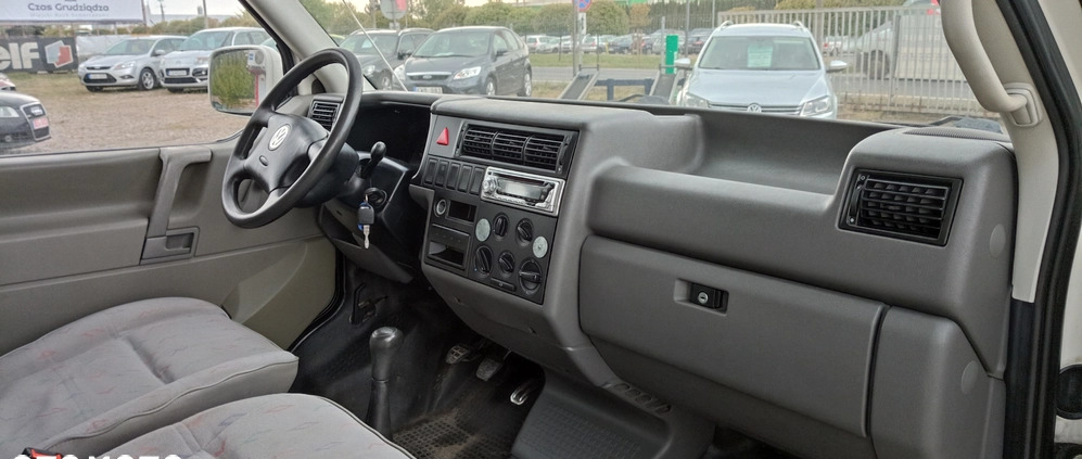 Volkswagen Transporter cena 23000 przebieg: 312000, rok produkcji 2000 z Grudziądz małe 67